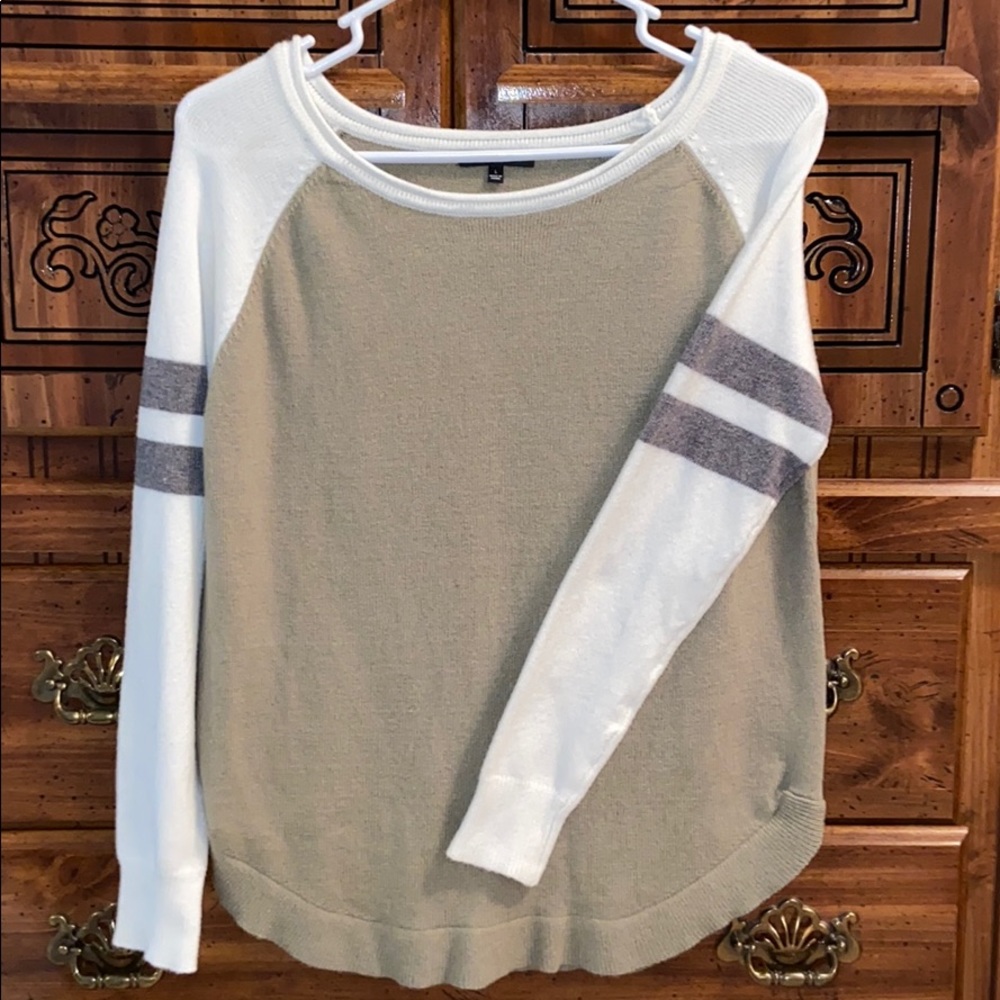 Striped Arm Color Block Sweater